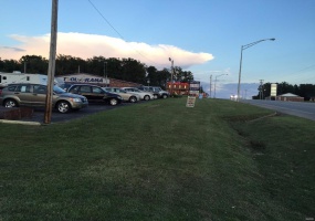 1890 North Westwood Boulevard, Poplar Bluff, Missouri 63901, ,Commercial Sale,For Sale,North Westwood,MAR15067516
