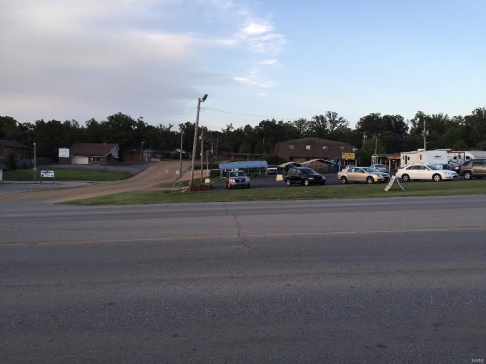 1890 North Westwood Boulevard, Poplar Bluff, Missouri 63901, ,Commercial Sale,For Sale,North Westwood,MAR15067516