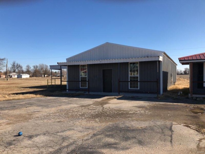 610 Madison Street, Malden, Missouri 63863, 1 Bedroom Bedrooms, 4 Rooms Rooms,1 BathroomBathrooms,Residential,For Sale,Madison,MAR21007834