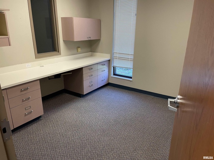 324 4TH Street, Marion, Illinois 62959, 0 , 0 ,0,Commercial Sale,For Sale,4TH,0,RMAEB443993