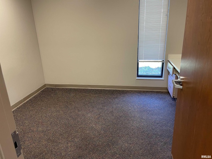 324 4TH Street, Marion, Illinois 62959, 0 , 0 ,0,Commercial Sale,For Sale,4TH,0,RMAEB443993