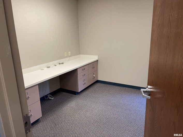 324 4TH Street, Marion, Illinois 62959, 0 , 0 ,0,Commercial Sale,For Sale,4TH,0,RMAEB443993