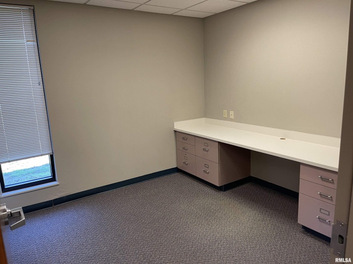 324 4TH Street, Marion, Illinois 62959, 0 , 0 ,0,Commercial Sale,For Sale,4TH,0,RMAEB443993