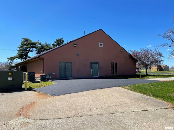 324 4TH Street, Marion, Illinois 62959, 0 , 0 ,0,Commercial Sale,For Sale,4TH,0,RMAEB443993