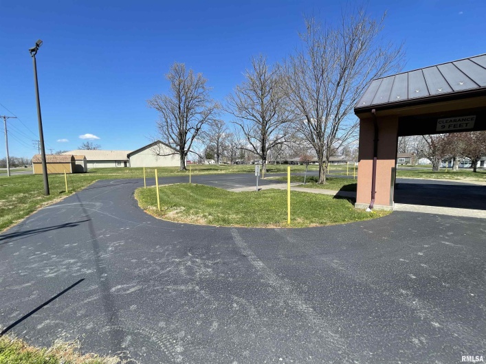 324 4TH Street, Marion, Illinois 62959, 0 , 0 ,0,Commercial Sale,For Sale,4TH,0,RMAEB443993